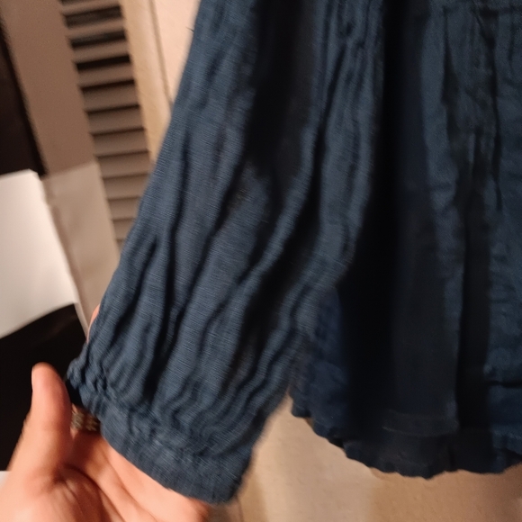 Crown Linen Designs Navy Blue Women's Blouse Sz S - Picture 5 of 5